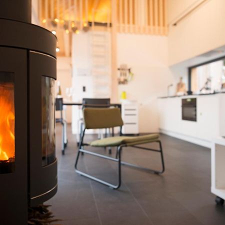 Eifelhausaufzeit-Vulkaneifel-Architekten-Chalet Mit Sauna Im Vulkankrater Immerath エクステリア 写真