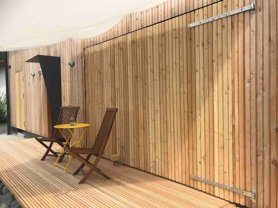 Eifelhausaufzeit-Vulkaneifel-Architekten-Chalet Mit Sauna Im Vulkankrater Immerath エクステリア 写真