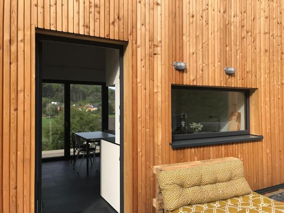 Eifelhausaufzeit-Vulkaneifel-Architekten-Chalet Mit Sauna Im Vulkankrater Immerath エクステリア 写真