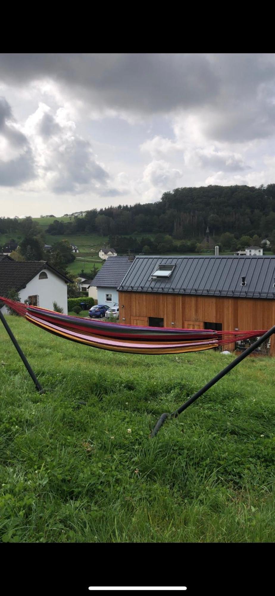 Eifelhausaufzeit-Vulkaneifel-Architekten-Chalet Mit Sauna Im Vulkankrater Immerath エクステリア 写真